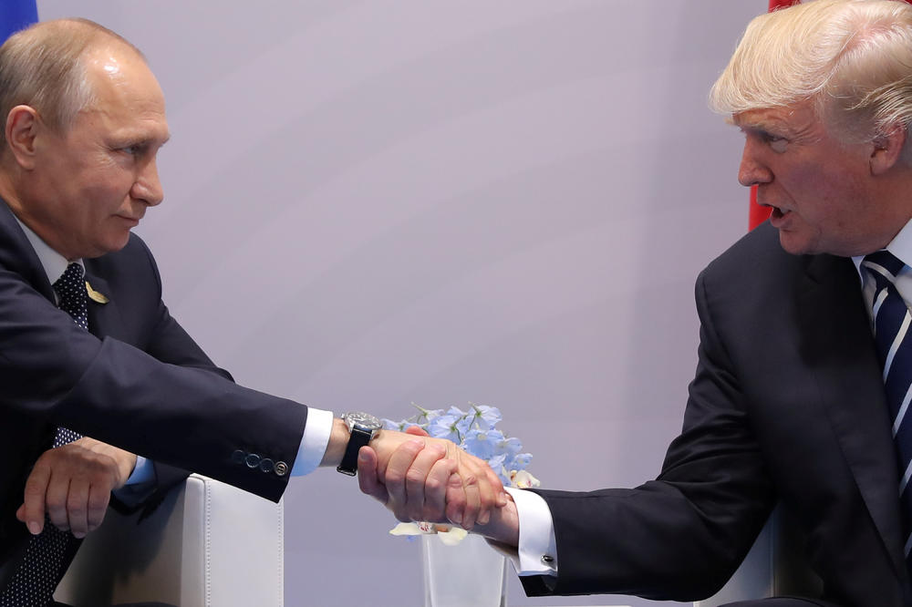 (VIDEO) ZAVRŠEN ISTORIJSKI SASTANAK: Putin i Tramp oči u oči, evo o čemu su pričali