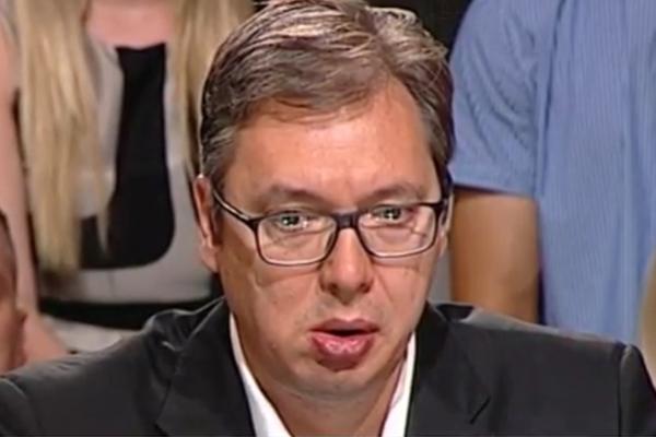 SKANDALOZNO! Vučić priznao da lično vodi akciju gašenja KURIRA I OTIMANJA AMG! (VIDEO)