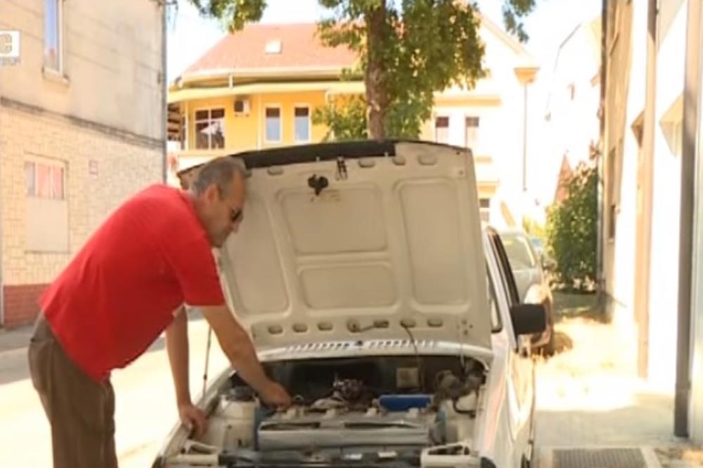 (VIDEO) PRIJEDORČANIN NAPRAVIO PRVI AUTO NA STRUJU U RS: Starom vozilu udahnuo dušu, ali sada ima veliki problem