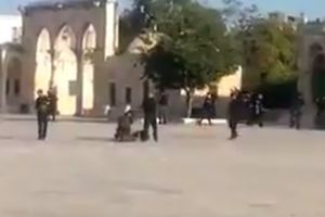(VIDEO) TERORISTIČKI NAPAD NA JERUSALIM: Pucnjava u hramu, ubijena 2 policajca!