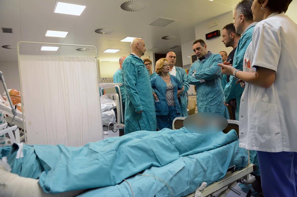 ŽIVOTNO UGROŽENI: Povređeni radnici fabrike Milan Blagojević prevezeni na VMA u Beograd