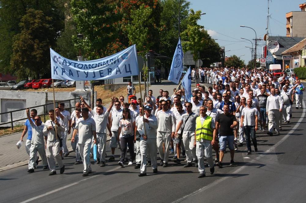 ŠTRAJKAČI FIJATA DOŠLI U VLADU: Očekujemo da se konačno stvari reše