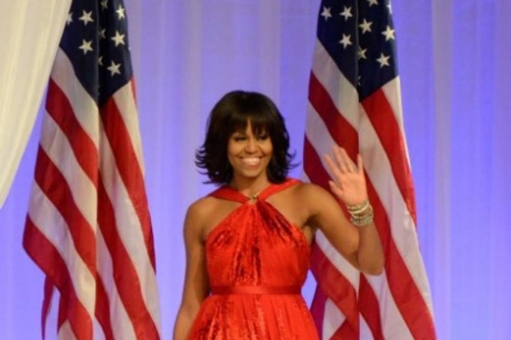 Mišel Obama se napokon oblači kako želi: Pogledajte prethodnu prvu damu u opuštenoj varijanti (FOTO)