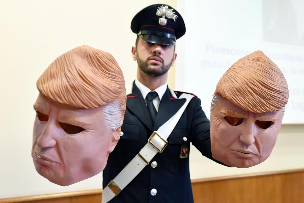 PLJAČKAŠI ŽELELI DA KOPIRAJU AKCIONE FILMOVE: Nosili maske sa Trampovim likom, farbali kola...