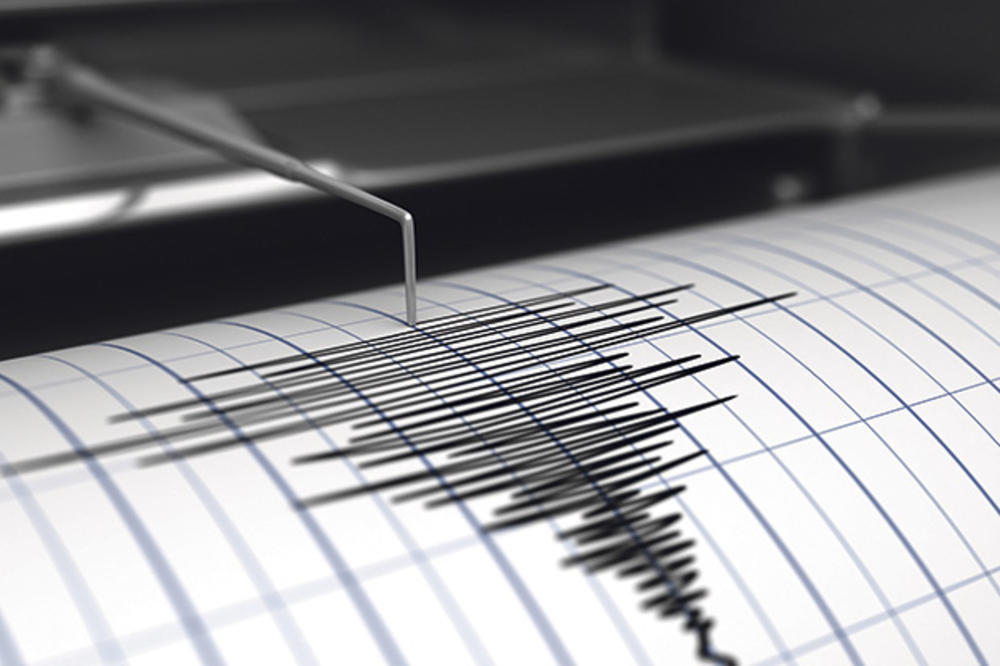 TRESLE SE ZGRADE: Zemljotres jačine 6,6 stepeni Rihtera pogodio Meksiko