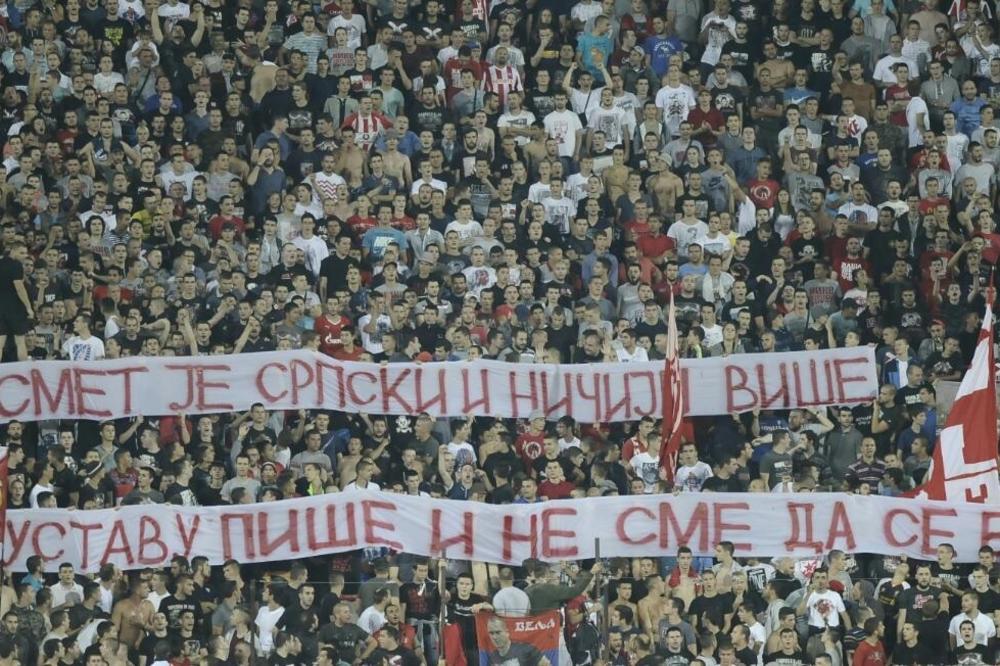 (KURIR TV) NI ČESI NE DAJU KOSOVO: Pogledajte kako su navijači Sparte skandirali zajedno sa Delijama