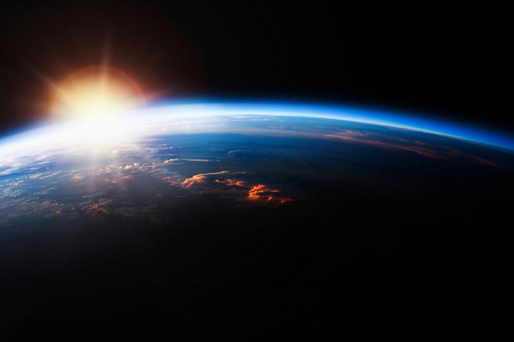 JEZIVO UPOZORENJE NAUČNIKA: Zemlja se sve više udaljava od Sunca