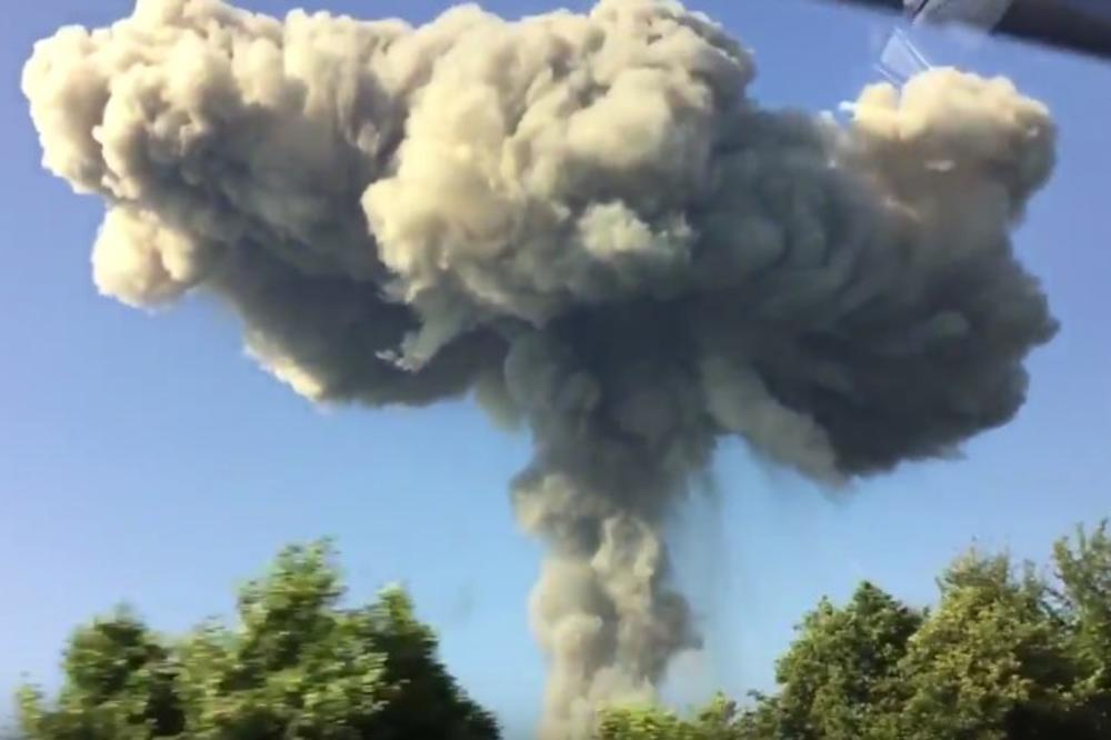 (VIDEO) ZASTRAŠUJUĆ OBLAK ZAPANJIO PROLAZNIKE: Posle eksplozije na Kavkazu pojavila se ogromna pečurka