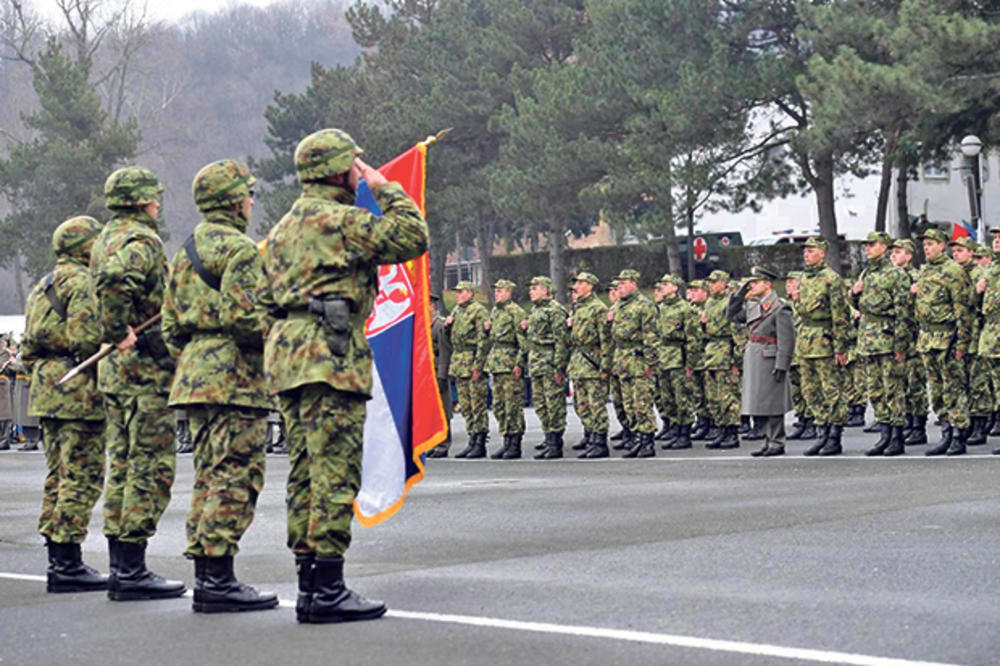 BRUKA I SRAMOTA DRŽAVE! Srpska vojska se rasipa zbog bede! Komunalci i činovnici imaju veće plate od pripadnika vojske!