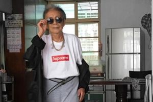 (FOTO) BAKA DIKTIRA TRENDOVE: Ima 88 godina i sve je uticajnija u svetu mode!