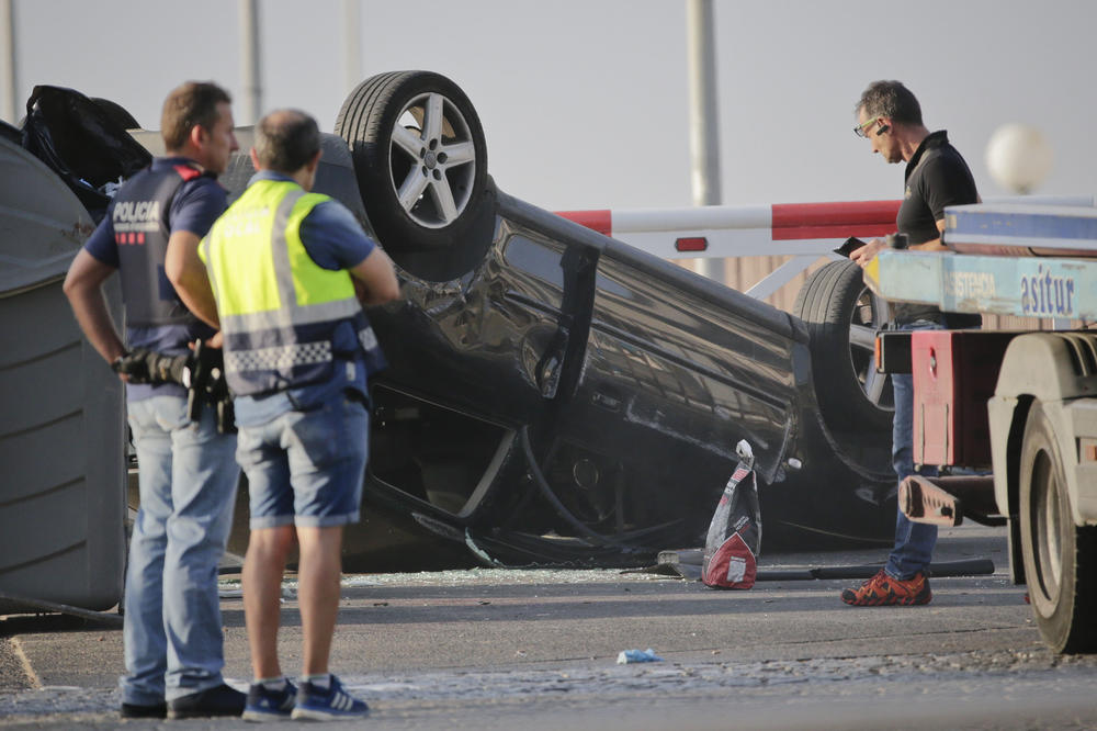 KAMERE SNIMILE TERORISTE: Audi koji je gazio pešake u Kambrilsu viđen prošle nedelje u Parizu