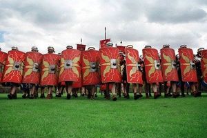 (VIDEO) PRED NJIMA JE DRHTAO CEO SVET: Od Rimljana do Amerikanaca - upoznajte najmoćnije vojske svih vremena!