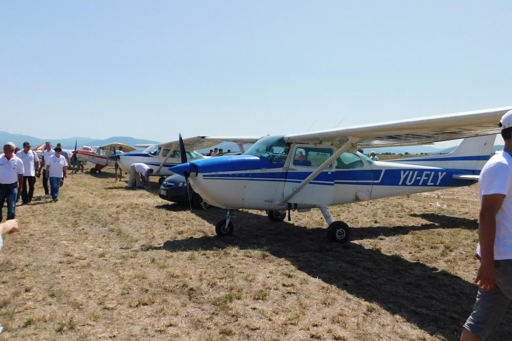 BLACE U SELU LAZAREVAC DOBILO SVOJ AERODROM: Toplica se može pohvaliti pistom za manje avione i letelice