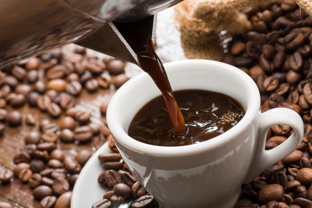 KAFA ČUVA ŽIVOT: Evo koliko šoljica kafe dnevno treba da popijete da izbegnete preranu smrt