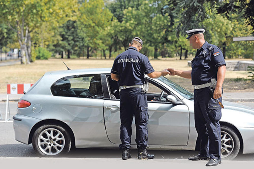 OVO SU NOVE KAZNE U SAOBRAĆAJU OD NOVE GODINE: Skuplje kazne, oduzimanje auta i dozvoljeno preticanje na punoj