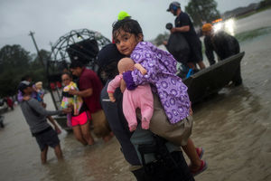 (FOTO, VIDEO) POPLAVE DO KROVOVA: Hjuston potpuno paralisan posle uragana!