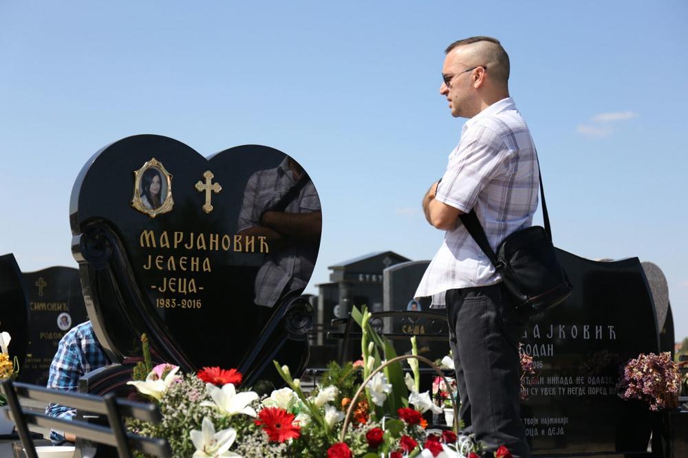 (FOTO) JELENA BI DANAS NAPUNILA 34 GODINE: Zoran Marjanović obeležio rođendan ubijene supruge