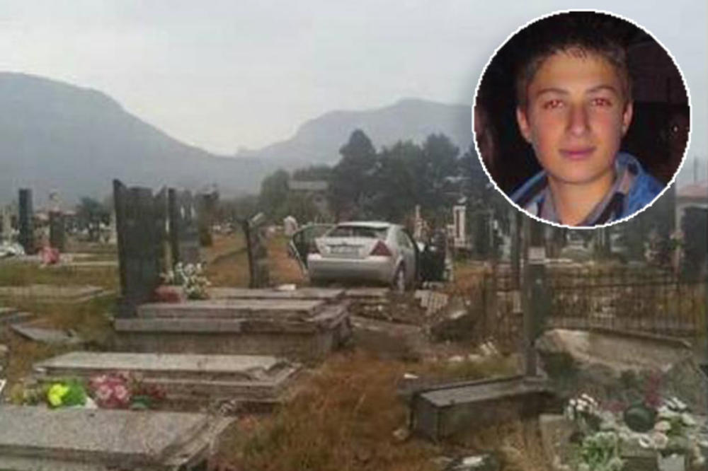 (FOTO) KARAMBOL U BERANAMA: Tinejdžer (18) nagazio gas do daske i uleteo u gradsko groblje, rušio spomenike ko kegle!