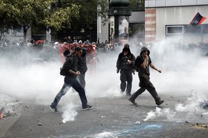 FRANCUSKI PREMIJER ODBRUSIO DEMONSTRANTIMA: Džaba vam protesti, za to ste glasali