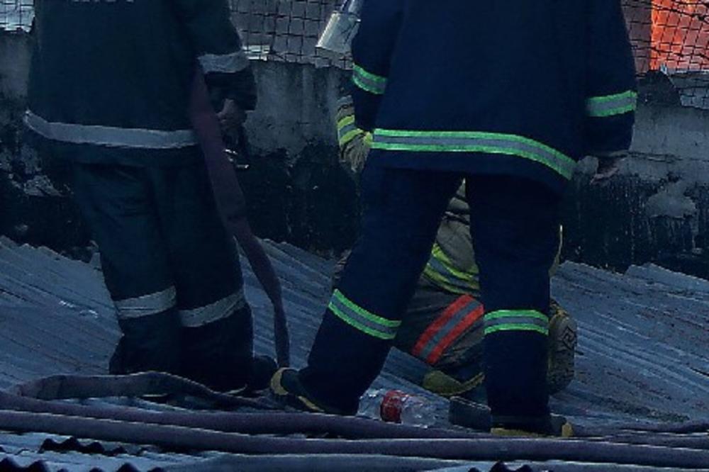 SPREČENA TRAGEDIJA KOD KLADOVA: Vatrogasci i stručni tim zaustavili curenje metana iz prevrnute cisterne