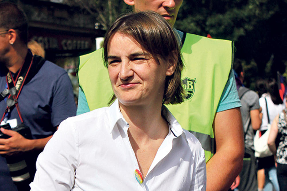 KO ĆE SVE OD POLITIČARA NA PARADU PONOSA: U šetnji s gejevima prvi put i premijerka Srbije
