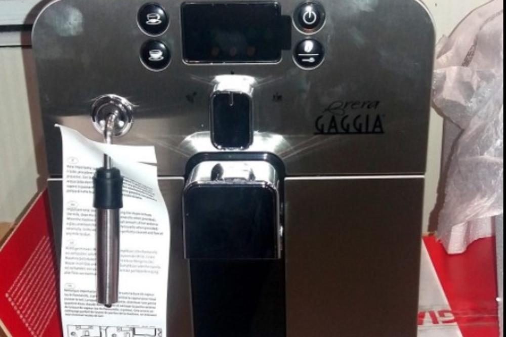 BOGOJEVO: Kamiondžija švercovao aparate za kafu u polovnim automobilima
