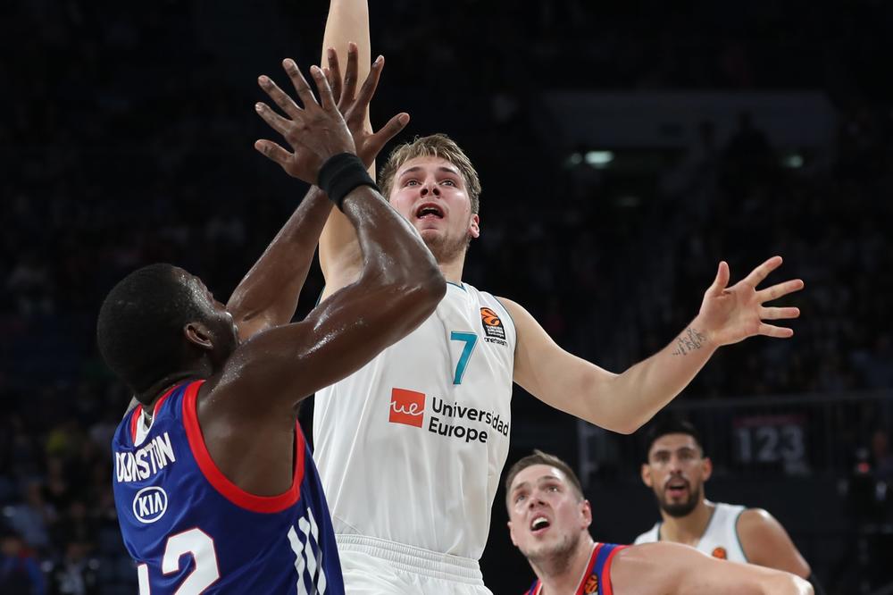 POČELA EVROLIGA: Luka Dončić protutnjao Istanbulom, CSKA može i bez Teodosića