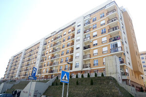 (FOTO) SVE JE ZAMRLO: U ova dva srpska grada za godinu dana nije prodata nijedna nekretnina!