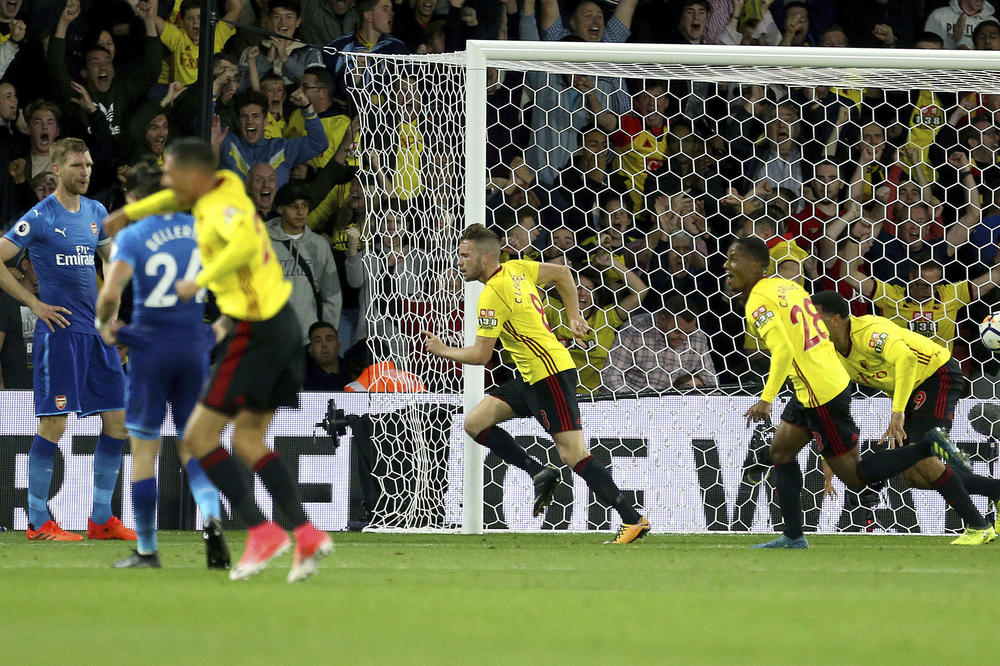 (VIDEO) ŠAMAR PRED GOSTOVANJE ZVEZDI: Arsenal golom u 92. minutu poražen od Votforda