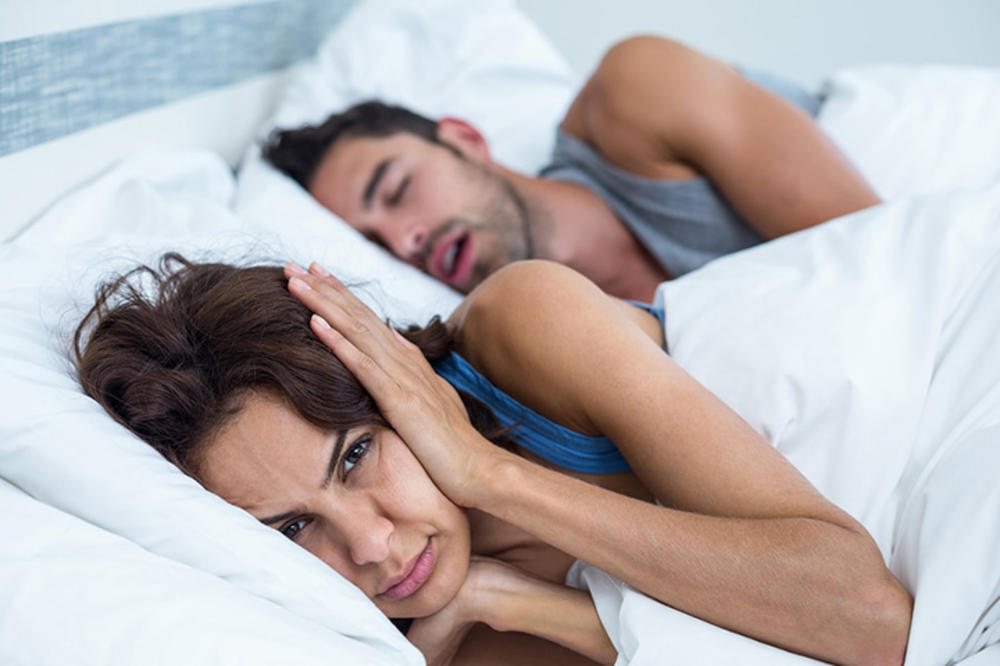 LEK PROTIV HRKANJA: Kako sprečiti hrkanje i vratiti romantiku u spavaću sobu?