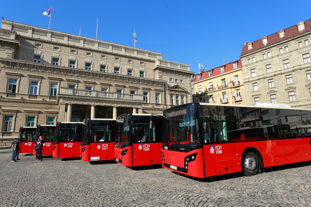 POJAČANJE: 10 novih zglobnih autobusa GSP od danas na ulicama Beograda