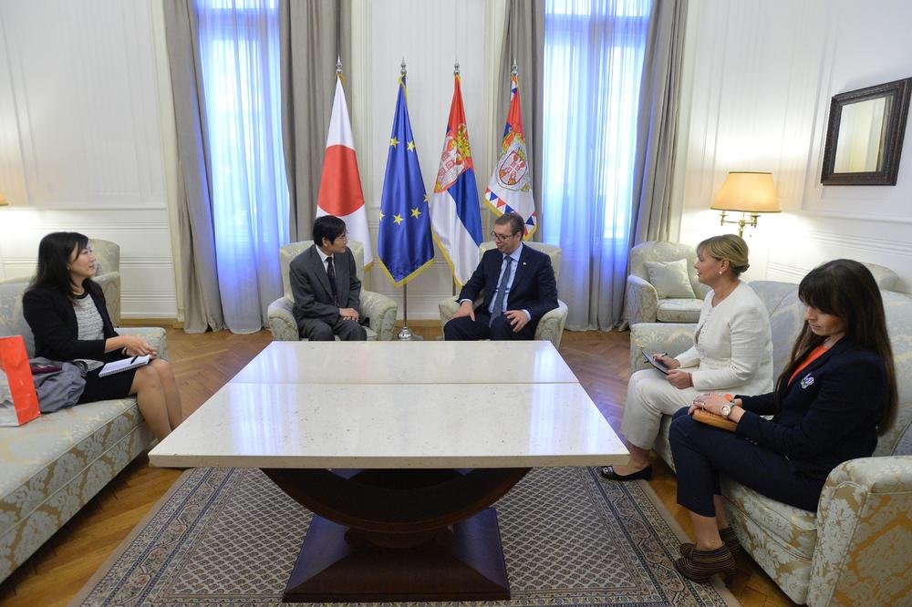 OPROŠTAJNA POSETA: Vučić primio japanskog ambasadora Takaharu