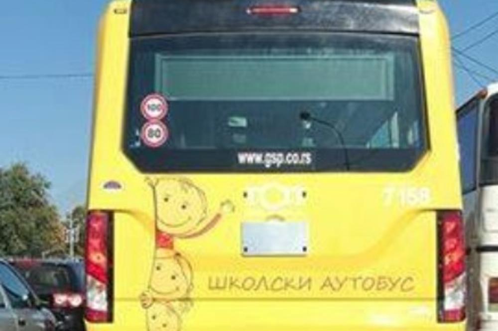 (FOTO) ISCRTAN, VESEO I ŽUT: Ovo je novi školski autobus!