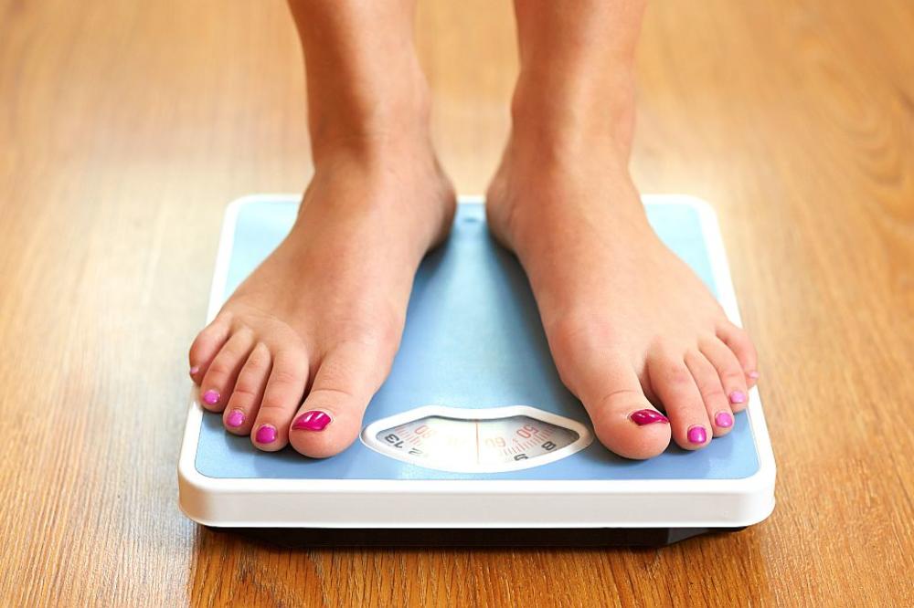 OVO JE NAJLAKŠI NAČIN DA BRZO SMRŠATE: Prestanite da brojite kalorije, već promenite samo 1 stvar