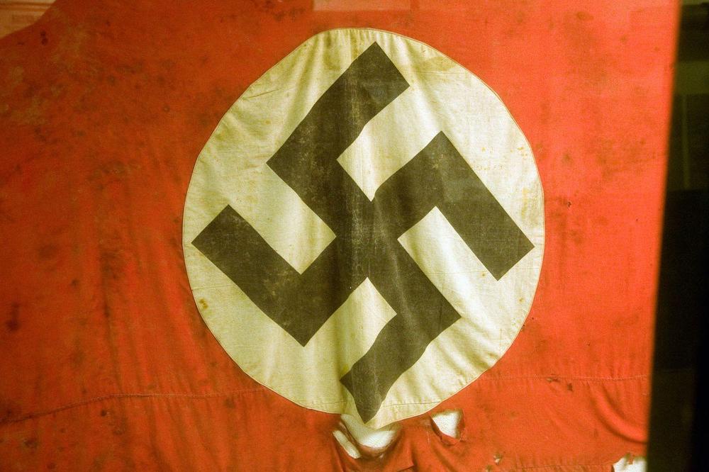 KUKASTI KRST IZNAD VRATA: Kancelarije AfD i FDP u nacističkoj zgradi