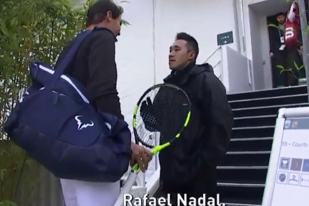 (VIDEO) A, KO SI SAD PA TI? Šok u Parizu: Radnik obezbeđenja zaustavio Rafaela Nadala jer ga nije prepoznao