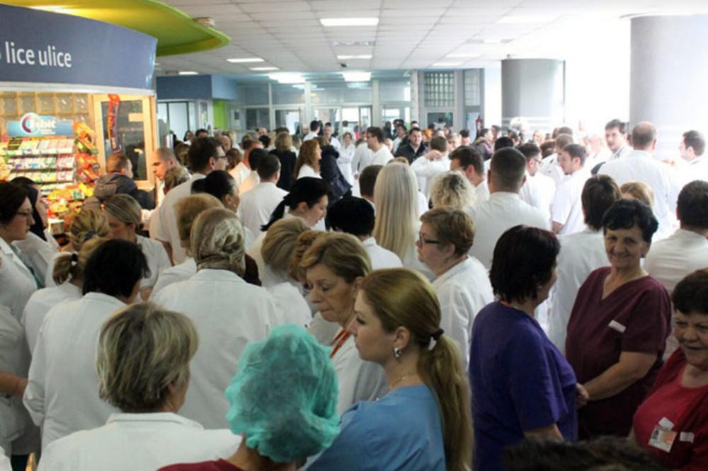(VIDEO) DOŠLI NA POSAO, ALI NE RADE: Lekari u 9 kantona od danas u generalnom štrajku