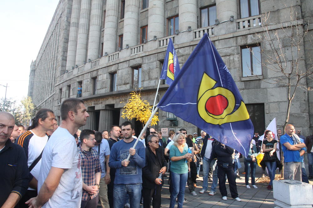 UPRAVA CARINA OBJASNILA ZAŠTO KASNE SA ISPORUKAMA: Za sve je kriv štrajk u Pošti Srbije