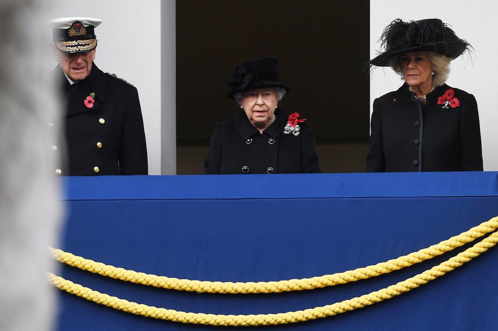 PRVI PUT TOKOM SVOJE VLADAVINE: Britanska kraljica načinila korak ka prepuštanju javnih dužnosti svom sinu