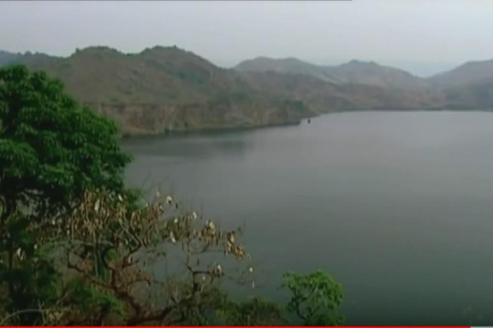 (VIDEO) JEZIVO PROROČANSTVO SE OSTVARILO: Za noć jezero je ubilo 1.700 ljudi, padali su mrtvi za nekoliko minuta!