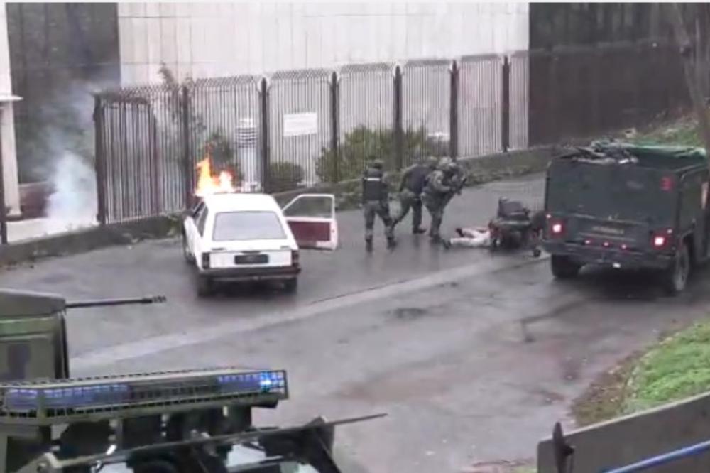 (KURIR TV) VEŽBA SRPSKE POLICIJE U KNEZA MILOŠA: Pucnjava u kanadskoj ambasadi! Maskirani srpski specijalci munjevito savladali teroriste
