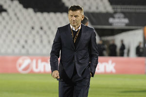 (VIDEO) ĐUKIĆ ŠOKIRAO GROBARE: Partizan izgubio, igrači se svađali, a trener nema šta da im zameri!