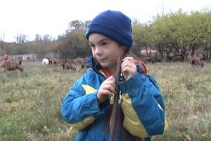 (FOTO,VIDEO) NE ZANIMAJU GA IGRICE: Milutin iz sela Bobovo kod Svilajnca ima tek pet godina i radi nešto neverovatno!