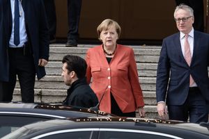 ROJTERS: Merkelova ili raspisuje nove izbore ili pravi manjinsku vladu