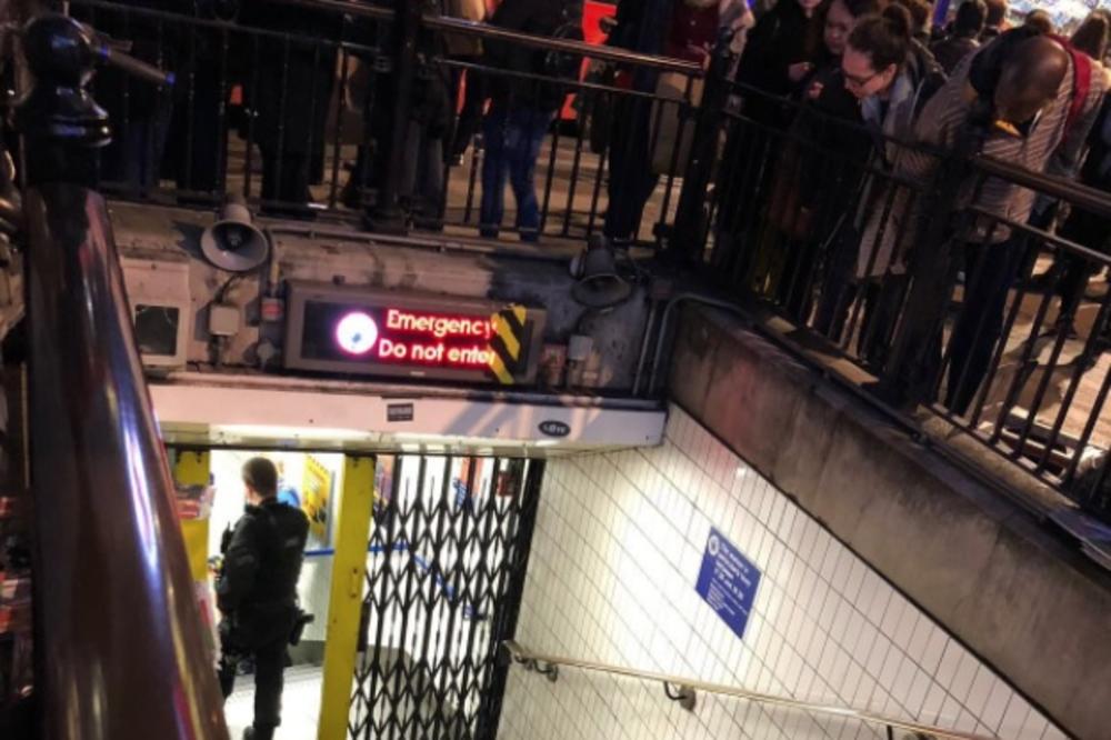 (VIDEO) LAŽNA UZBUNA U LONDONU: Hiljade ljudi evakuisano bez potrebe, policija nije otkrila pretnju