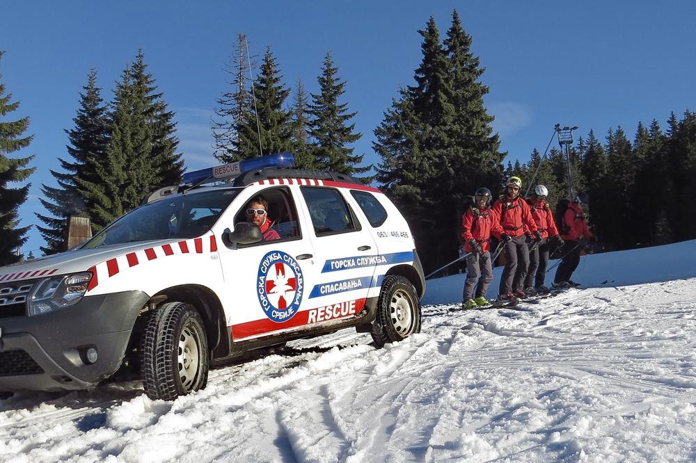 AKCIJA NA KOPAONIKU: Gorska služba uvežbavala evakuaciju sa žičare