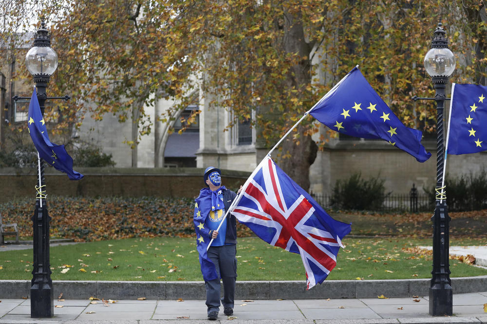 BELI DIM NA TVITERU - PAO DOGOVOR! BREGZIT SE NASTAVLJA: Britanija ipak izlazi iz Unije!