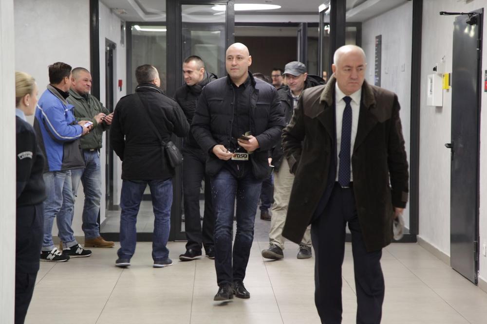 EPILOG INCIDENTA NA PARADI PONOSA: Žandarmima uslovna kazna za napad na Vučića i Malog, komandir oslobođen optužbi