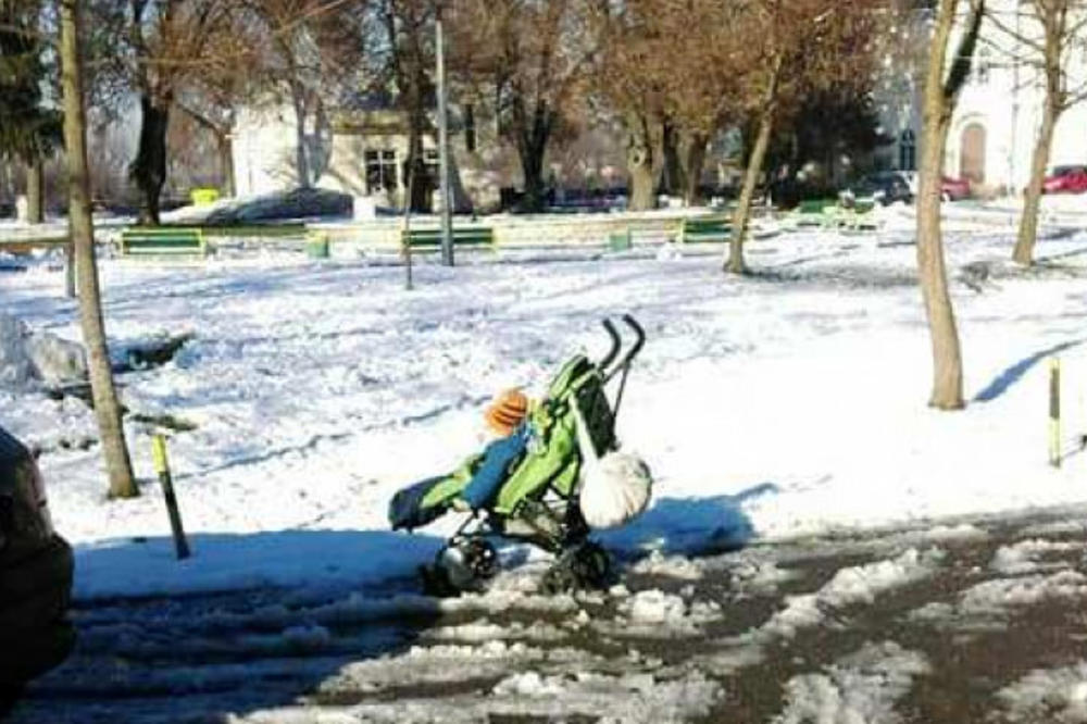 PRIZOR KOJI JE ŠOKIRAO PROLAZNIKE: Roditelji otišli u kafić da se zagreju, a bebu u kolicima ostavili na snegu