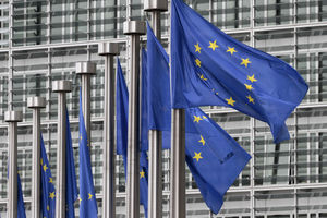 FAJNENŠEL TAJMS TVRDI: EU prima ovih 6 država u paketu sa KiM, ali ima još jedan uslov